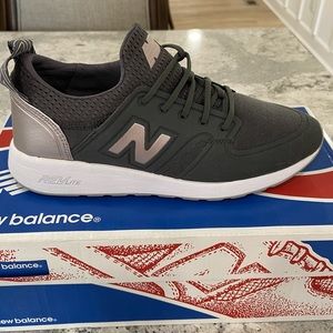 New Balance women’s WRL420sf size 6.5 medium
